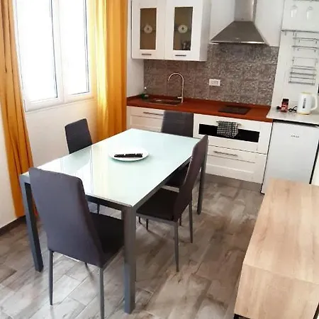 Apartment Domo In Terranoa, Old Town
