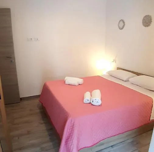 Domo In Terranoa, Old Town