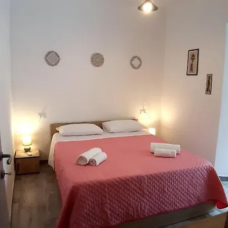 Domo In Terranoa, Old Town Apartment